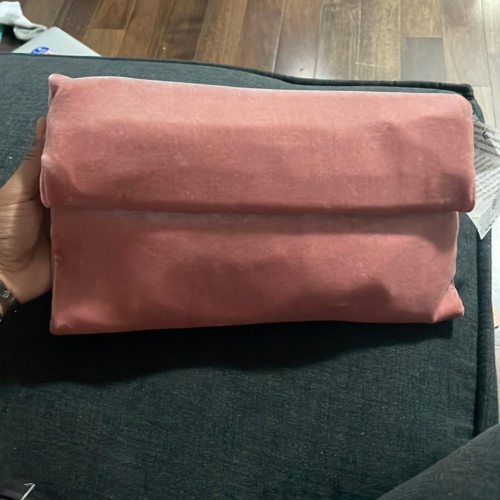 Sweet cross body